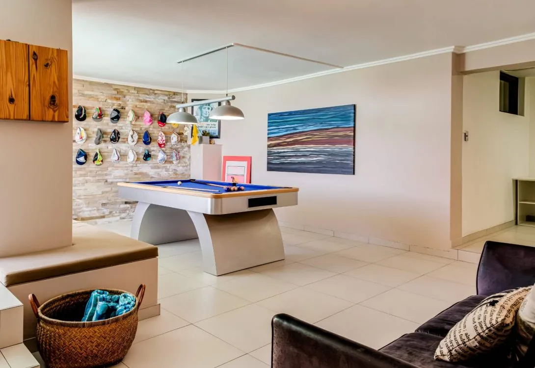 aVIEWor2-2-Hely-Hutchinson-Camps-Bay-9-1090×750