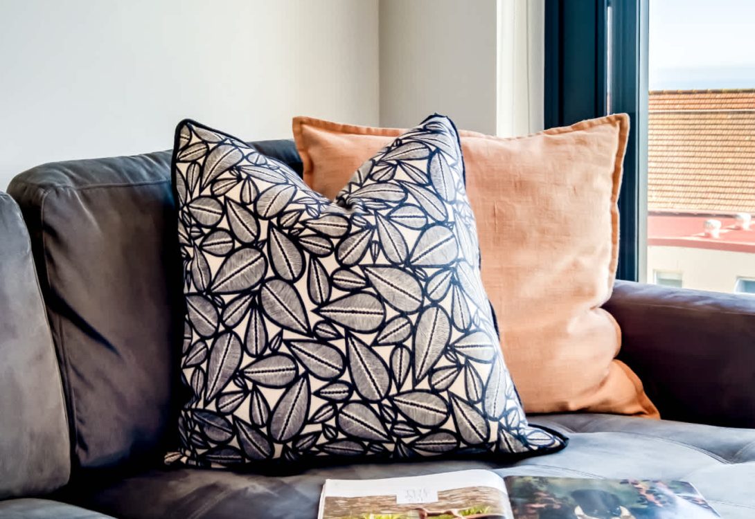 imgi_11_Charming-Coastal-Escape-Marula-One-Sea-Point-1-1-1090×750