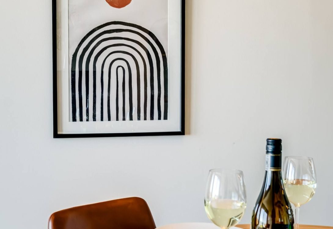 imgi_14_Charming-Coastal-Escape-Marula-One-Sea-Point–1090×750