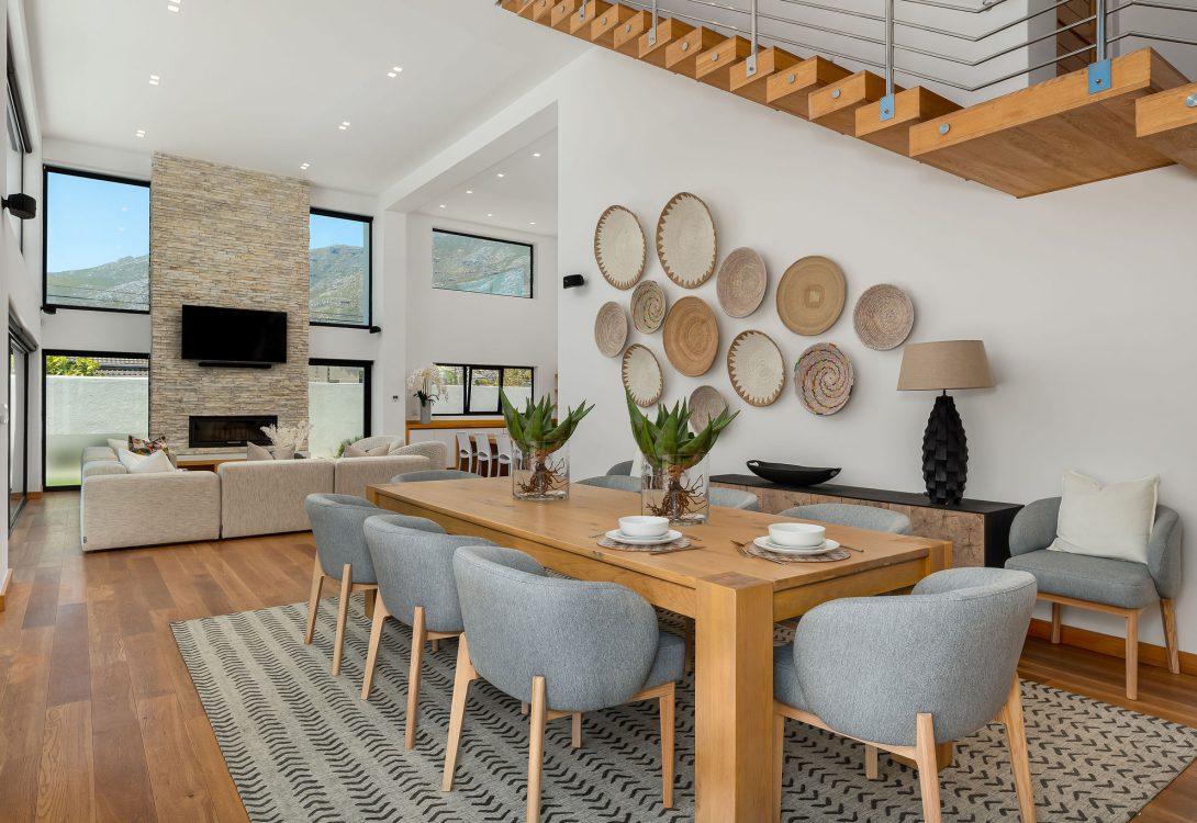 imgi_14_Skye-Haven-Hout-Bay-Villa-28-1090×750