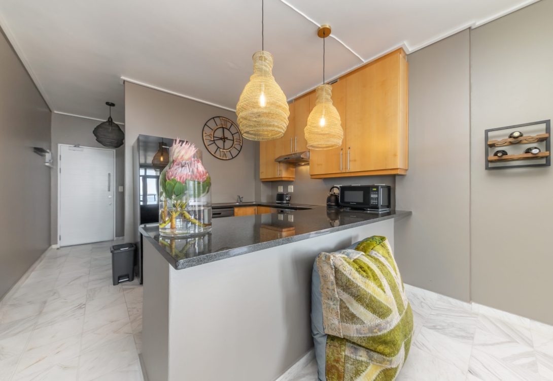 imgi_15_Atlantic-Views-503-Sea-Point-0-1090×750