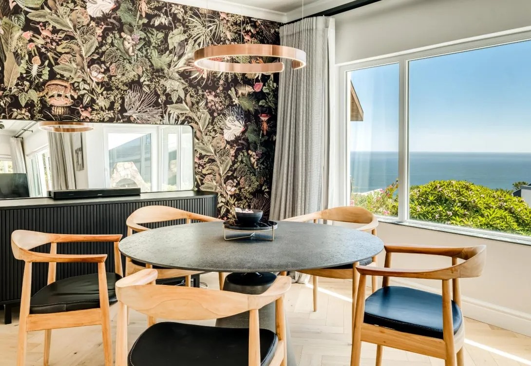 imgi_20_Aqua-Terra-Camps-Bay-26-1090×750