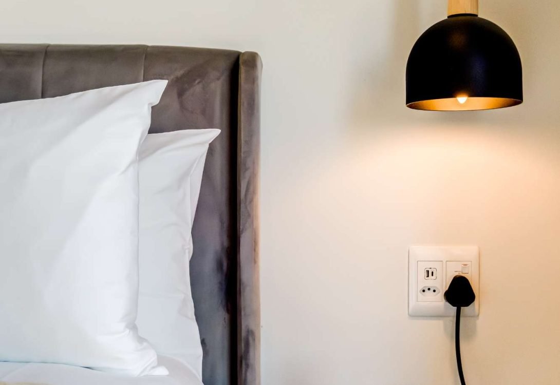 imgi_20_Charming-Coastal-Escape-Marula-One-Sea-Point-1-22-1090×750