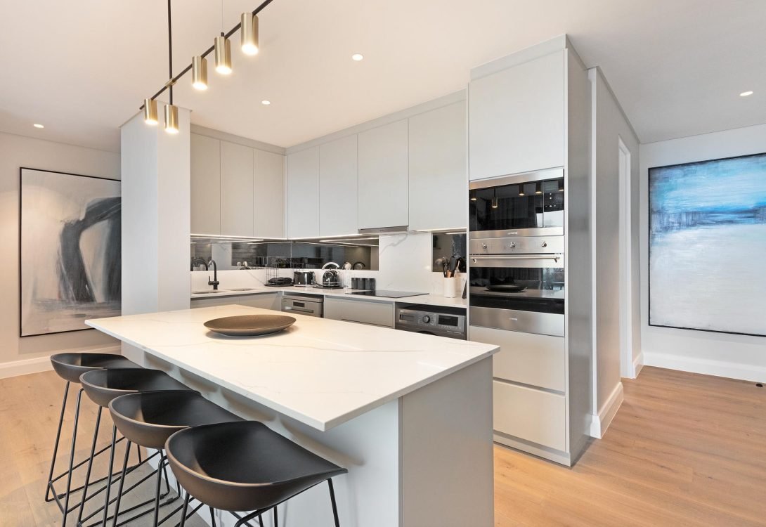 imgi_20_Marlo-Breeze-The-Marlo-Apartment-Sea-Point-6-1090×750