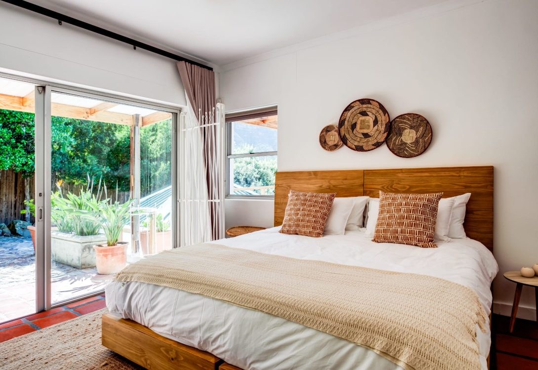 imgi_23_45-Mount-Rhodes-Villa-Hout-Bay-17-1090×750