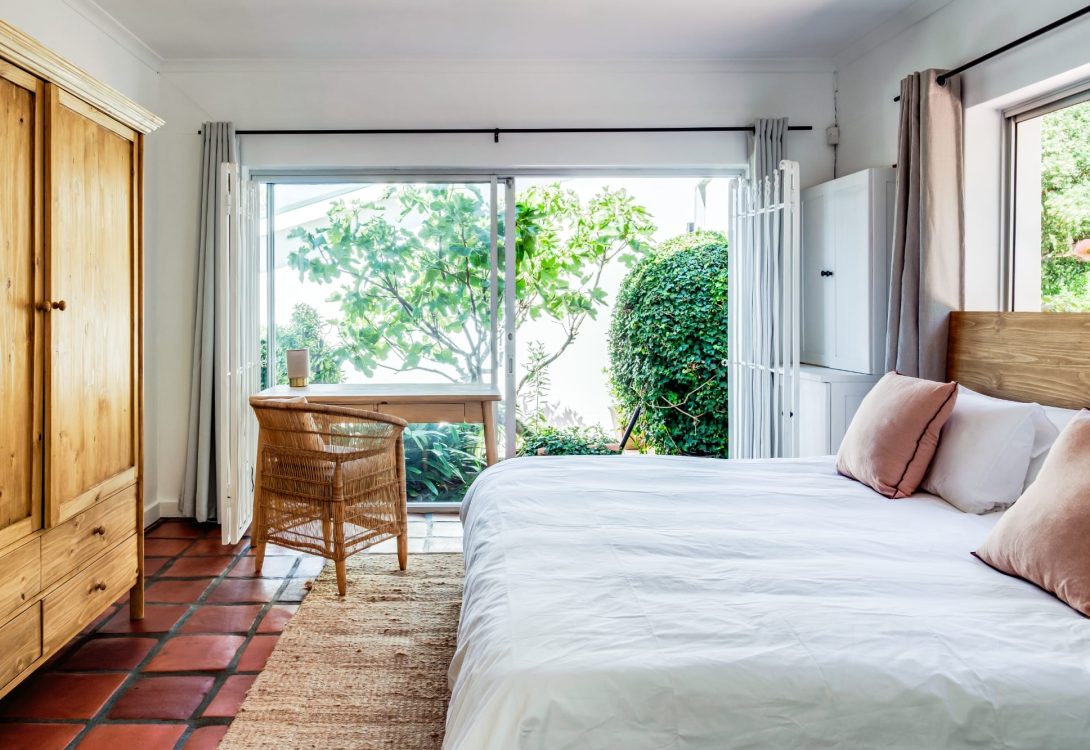 imgi_24_45-Mount-Rhodes-Villa-Hout-Bay-16-1090×750