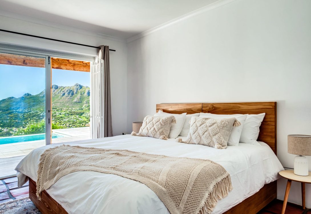 imgi_25_45-Mount-Rhodes-Villa-Hout-Bay-10-1090×750