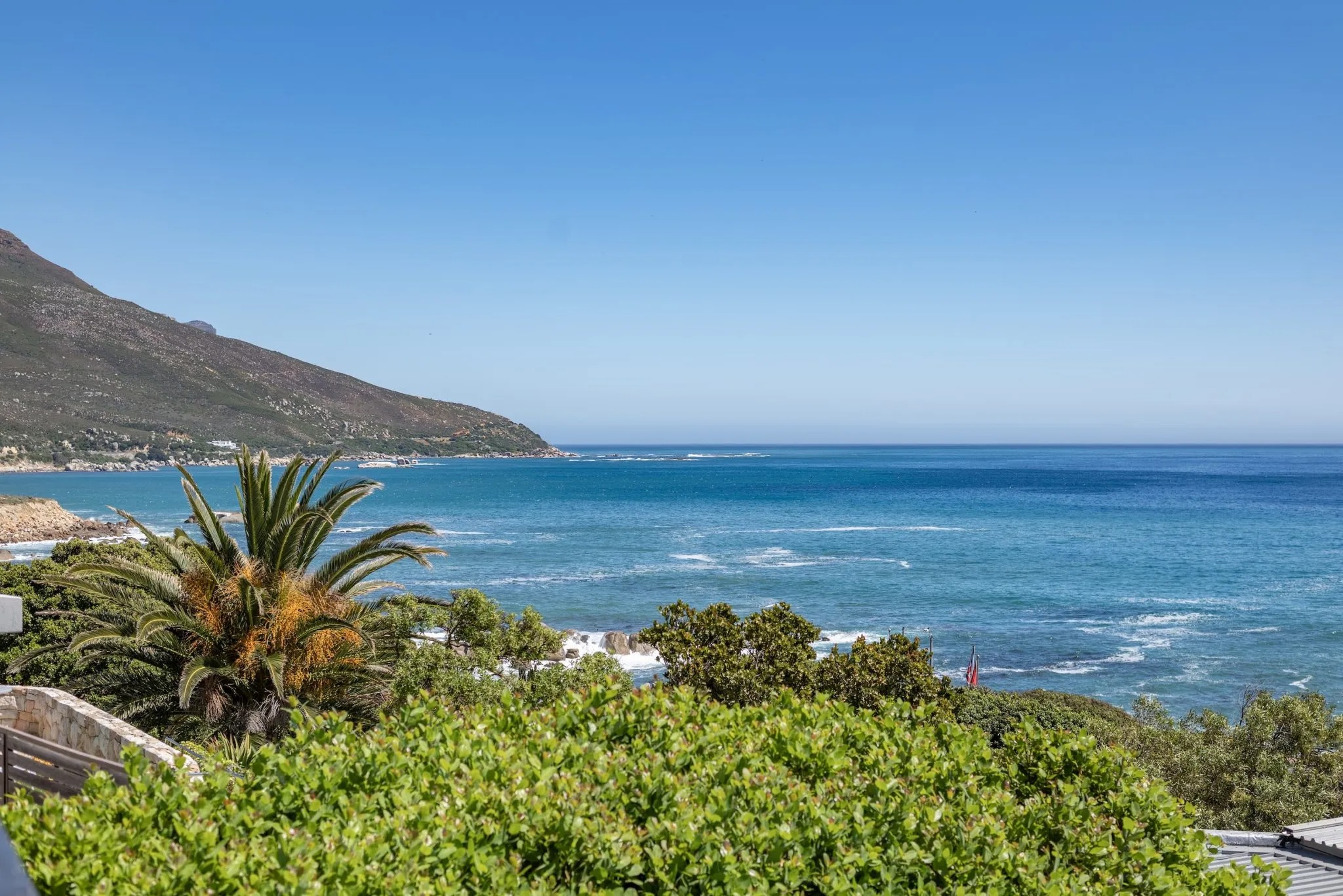 Luxury Hotel ( Video )