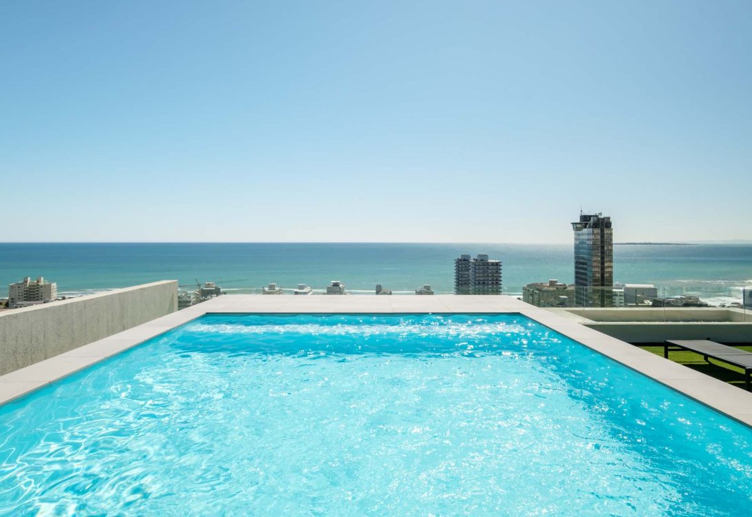 imgi_26_Charming-Coastal-Escape-Marula-One-Sea-Point-1-7-1090×750