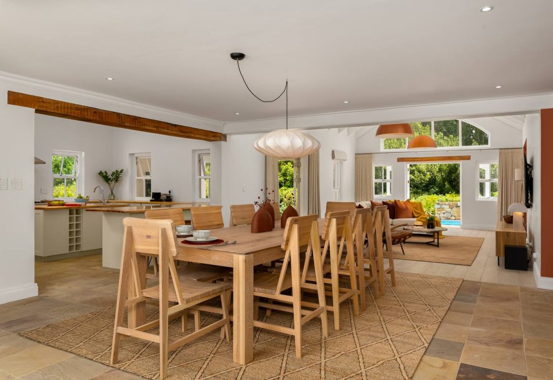 imgi_2_The-Verve-Villa-Hout-Bay-16-1090×750