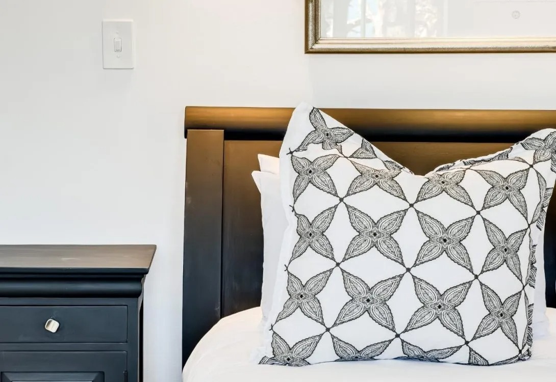 imgi_30_Bayview-Rise-Camps-Bay-apartment-5-1090×750