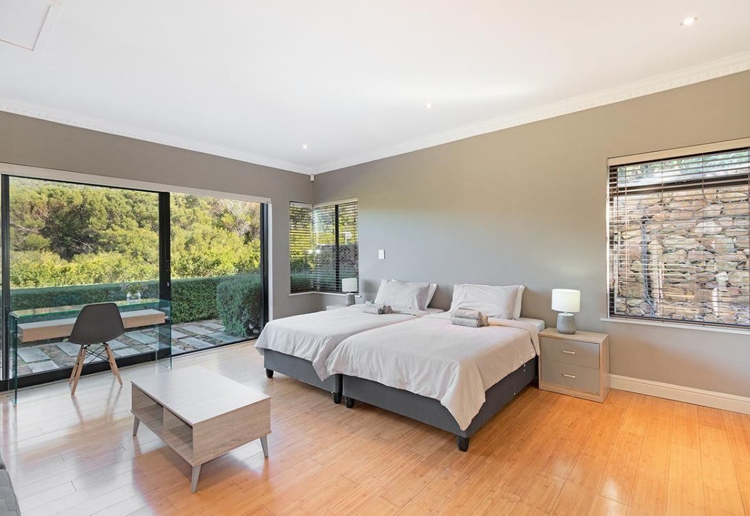 imgi_30_Sandy-Bay-Villa-Llandudno-Hout-Bay-1-33-1090×750