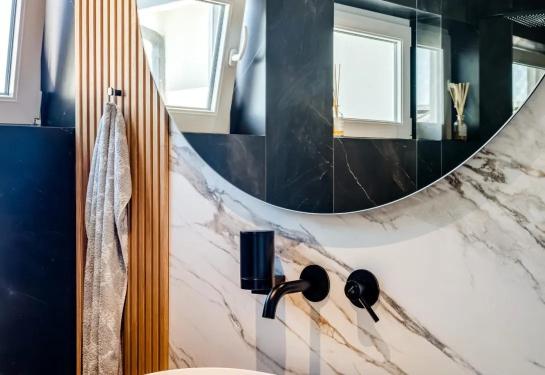 imgi_33_Aqua-Terra-Camps-Bay-4-1090×750