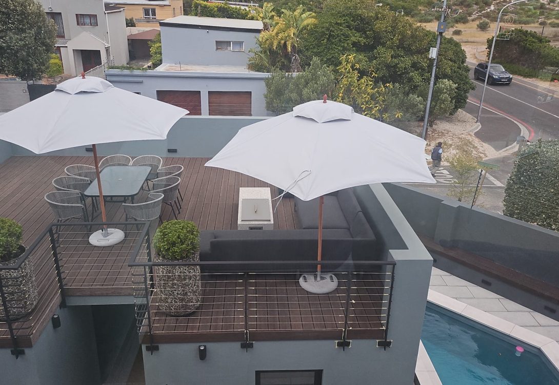 imgi_37_Avant-Garde-Hout-Bay-Luxury-villa-Pool-Serviced-Outdoor-BBQ-31-1090×750