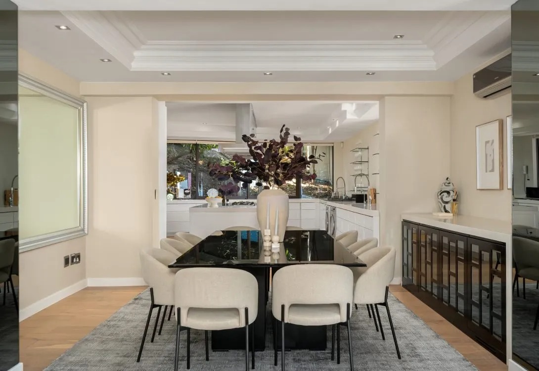 imgi_40_Clifton-Luxury-Vista-Villa-31-1090×750