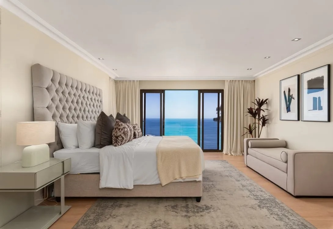 imgi_43_Clifton-Luxury-Vista-Villa-34-1090×750