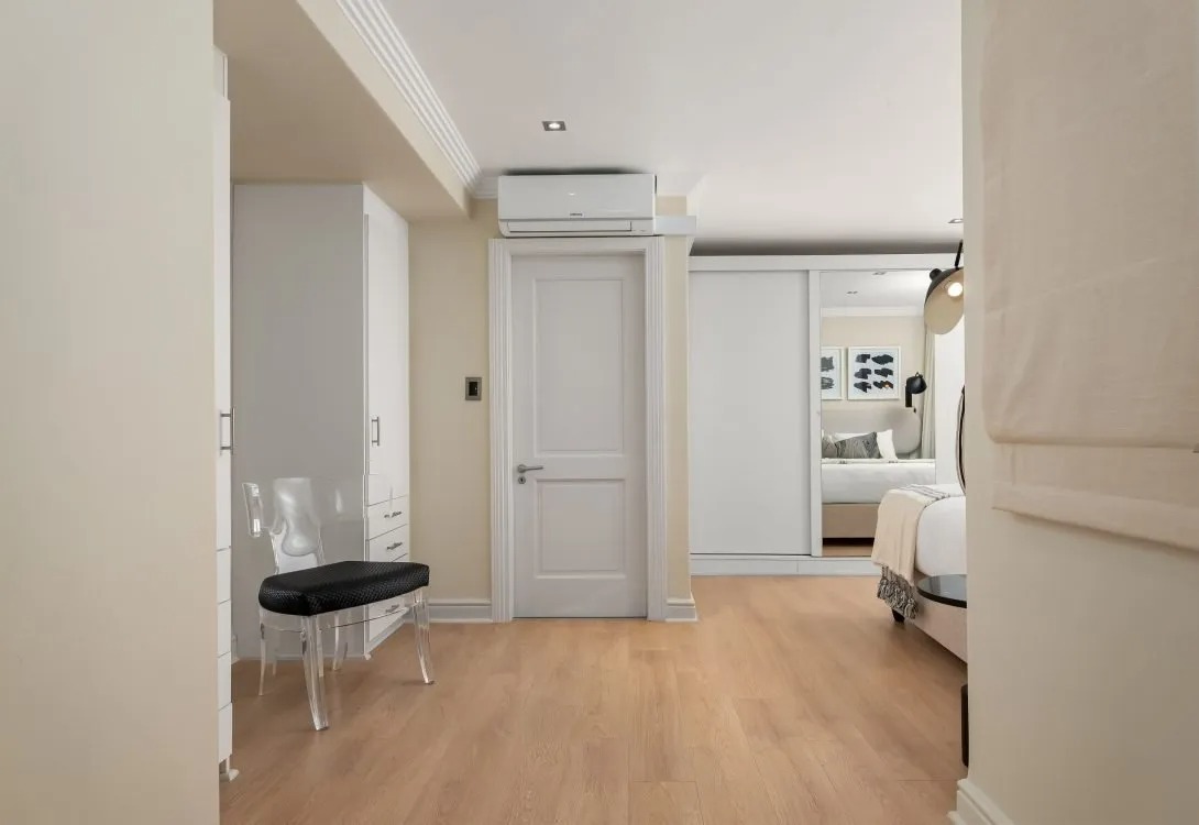 imgi_45_Clifton-Luxury-Vista-Villa-10-1090×750