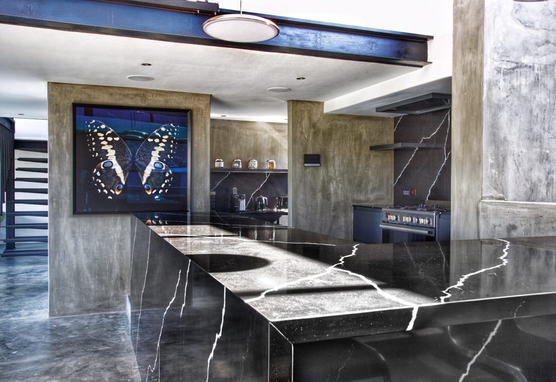 imgi_60_Avant-Garde-Hout-Bay-Luxury-villa-Pool-Serviced-Outdoor-BBQ-8-1090×750