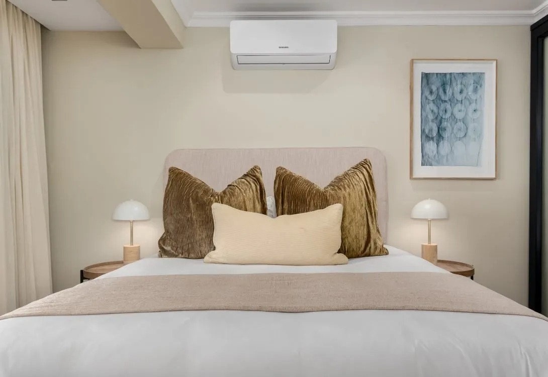 imgi_68_Clifton-Luxury-Vista-Villa-13-1090×750