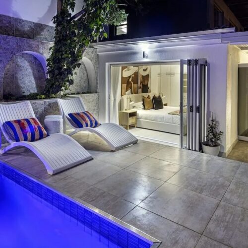 Clifton Petite Villa