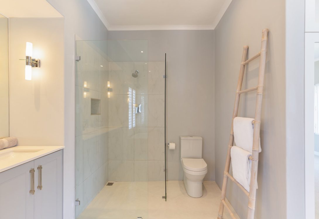 imgi_71_Hout-Bay-Sublime-Villa-18-1090×750