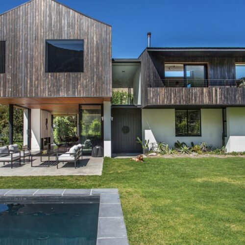 BlackBarn Villa