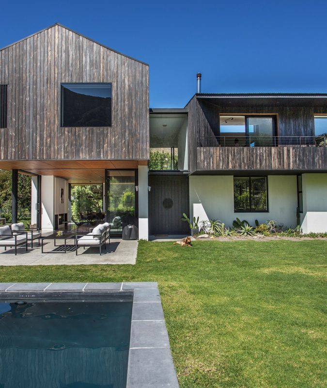 imgi_7_BlackBarn-Villa-Hout-Bay-Valley-Road-89-675×800