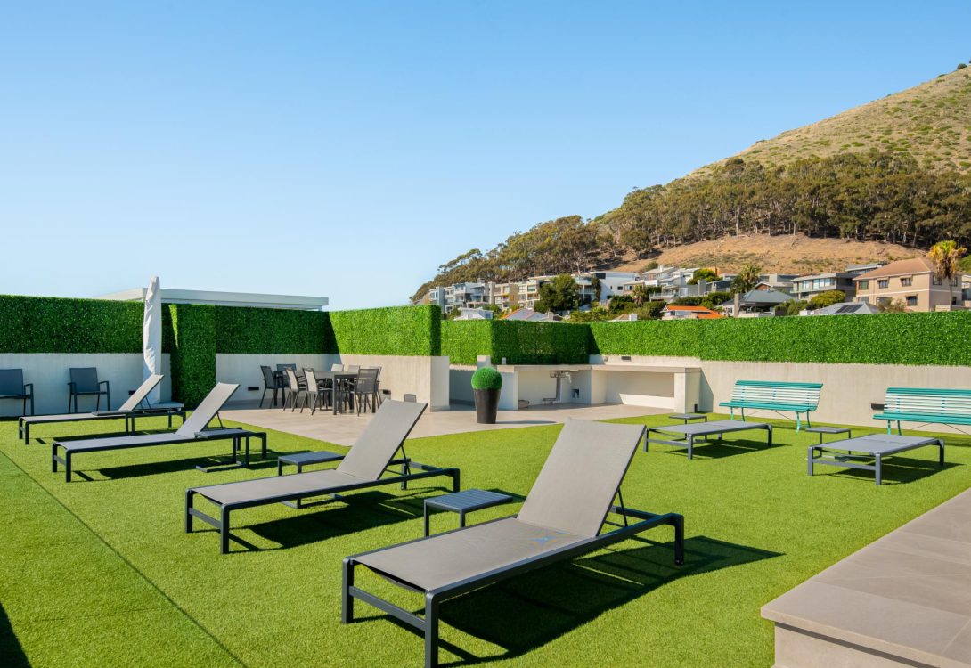 imgi_7_Marlo-Breeze-The-Marlo-Apartment-Sea-Point-23-1090×750