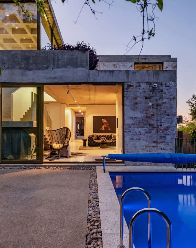 imgi_8_Luna-Azul-Penthouse-Ultra-luxury-in-Sea-Point-19-1-675×855