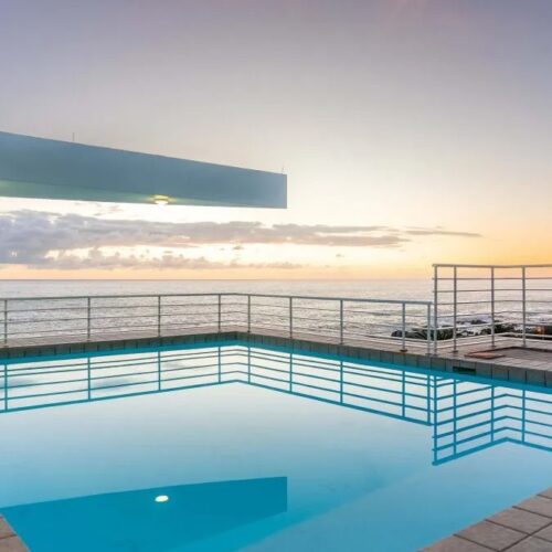 Sunset Azure Apartment