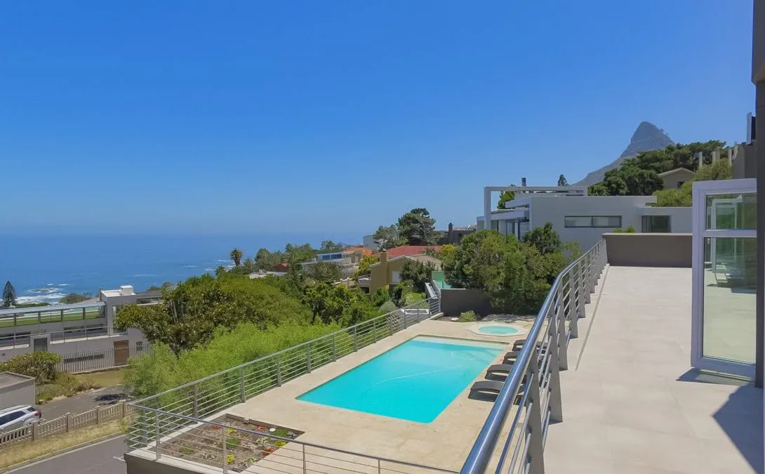 60-on-Hely-Hutchinson-Camps-Bay-21-1090×675