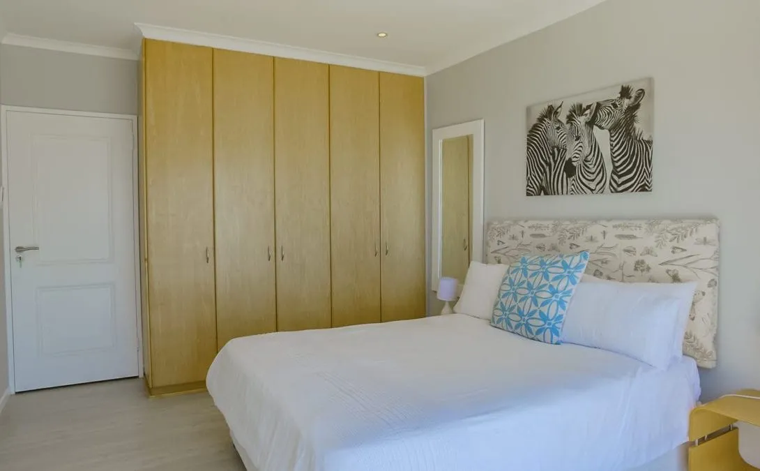 60-on-Hely-Hutchinson-Camps-Bay-35-1090×675