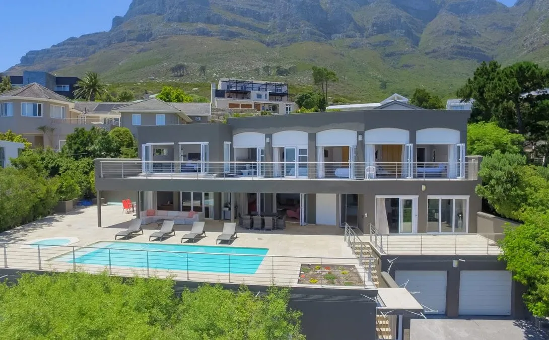 60-on-Hely-Hutchinson-Camps-Bay-37-1090×675