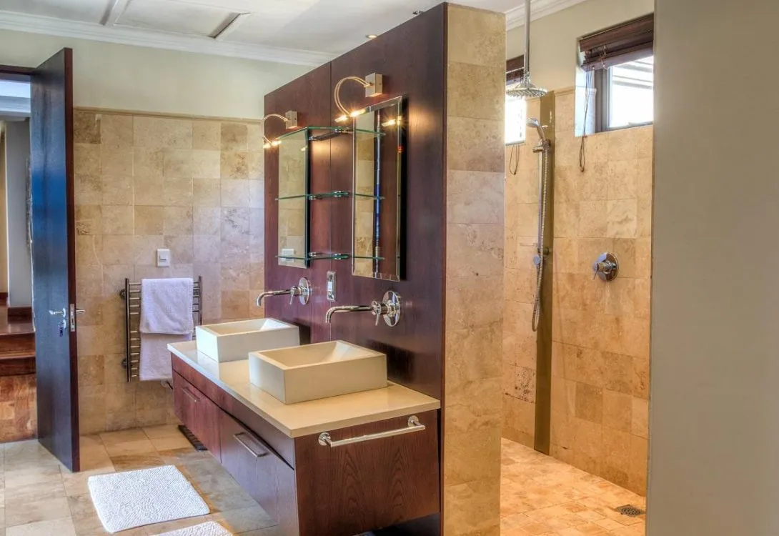 Roc-Manor-Camps-Bay-11-1090×750