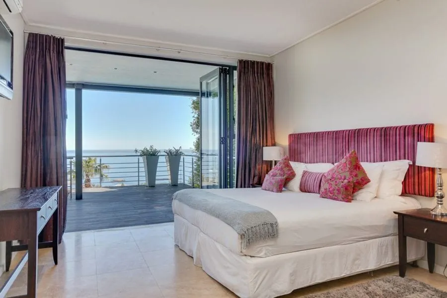 Sea-Rock-Villa-1A-Rontree-Ave-Camps-Bay25