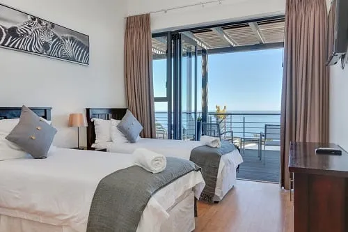 Sea-Rock-Villa-1A-Rontree-Ave-Camps-Bay28 (1)