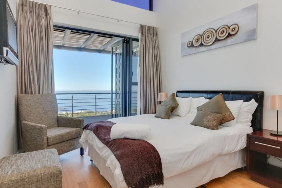 Sea-Rock-Villa-1A-Rontree-Ave-Camps-Bay32