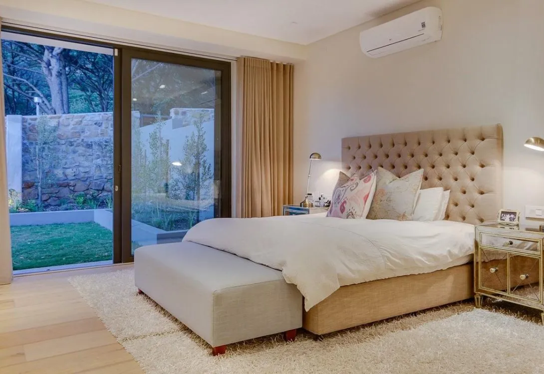 Shanklin-Villa-Camps-Bay-10-1090×750