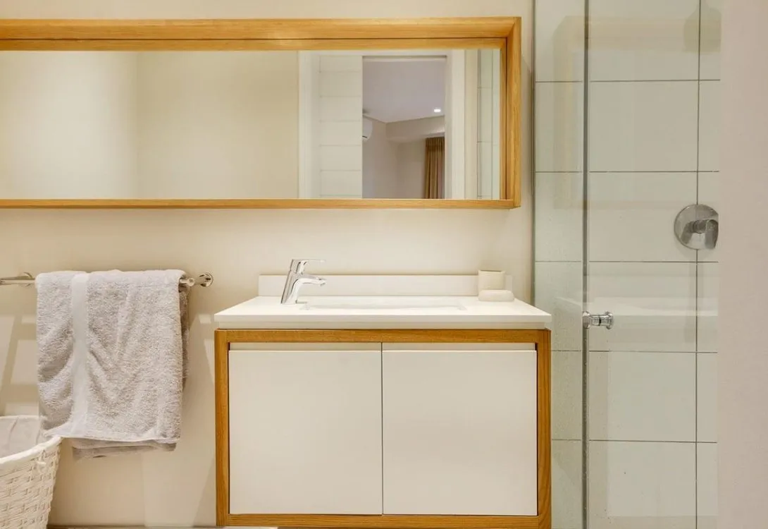 Shanklin-Villa-Camps-Bay-6-1090×750