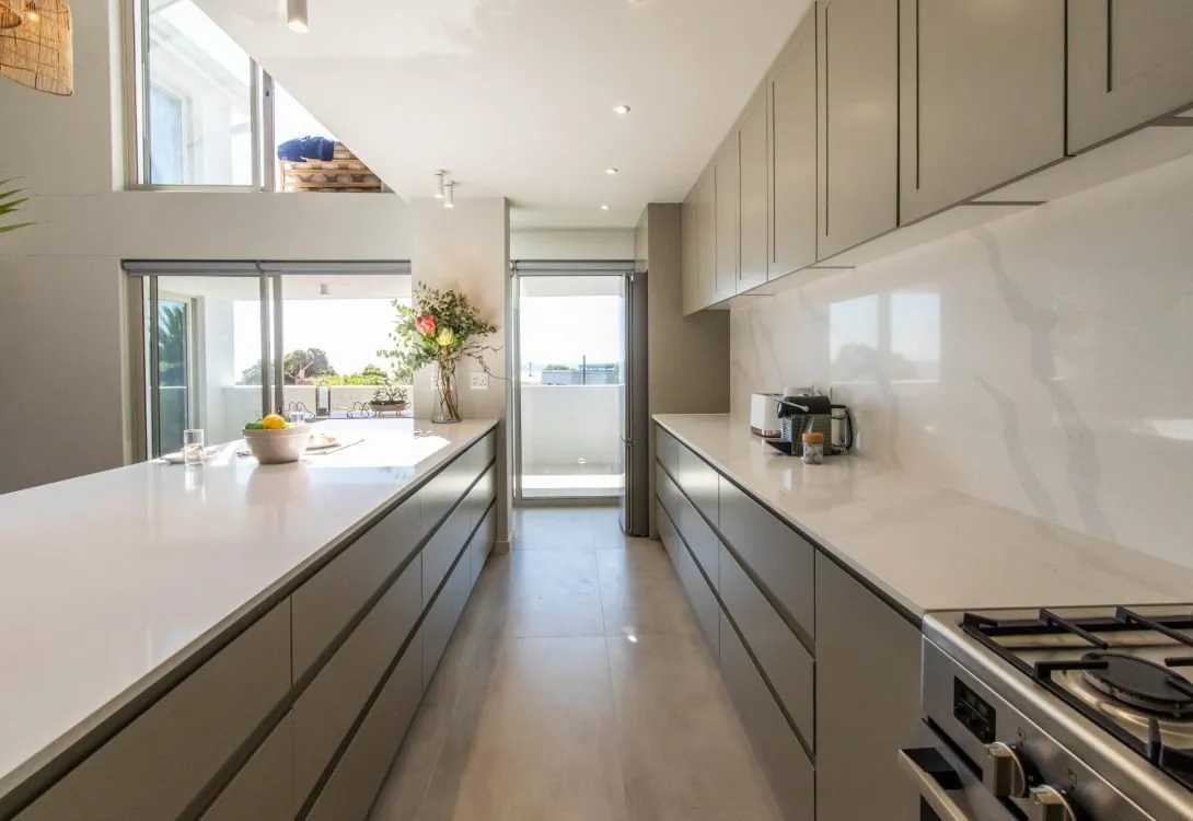 The-Shed-Camps-Bay-Rental-0-1090×750