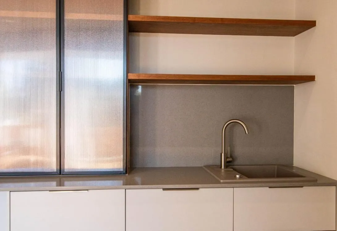 The-Shed-Camps-Bay-Rental-14-1090×750