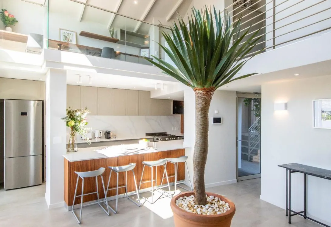 The-Shed-Camps-Bay-Rental-17-1090×750