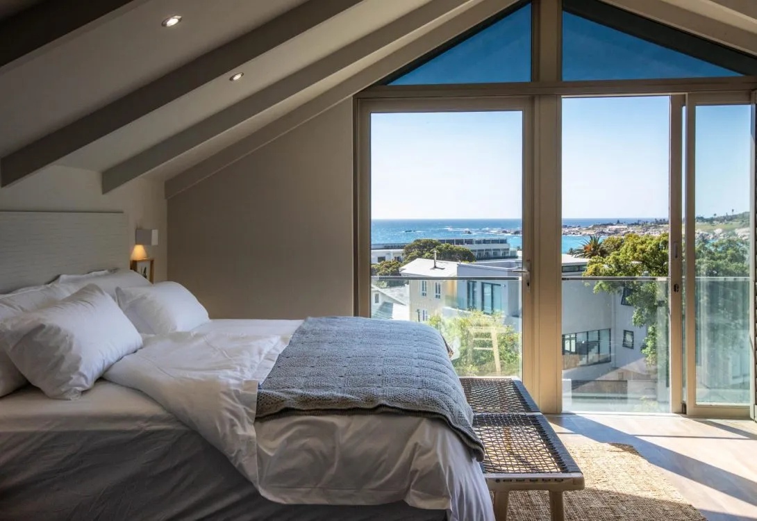 The-Shed-Camps-Bay-Rental-21-1090×750