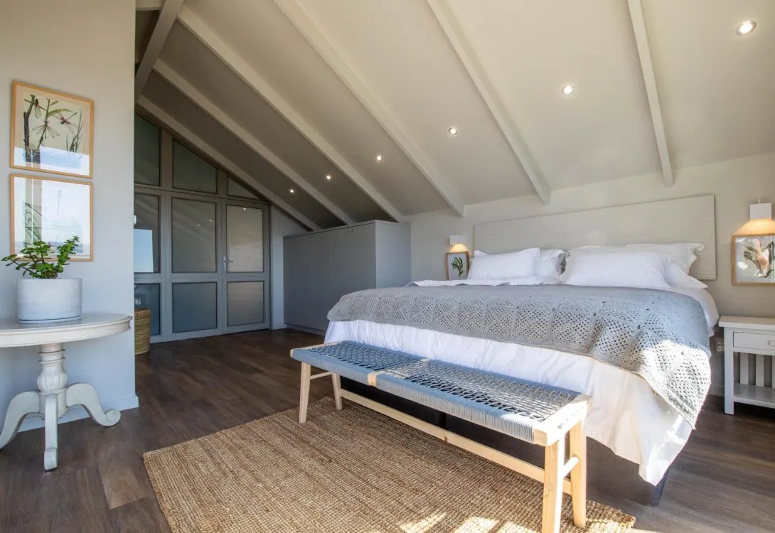 The-Shed-Camps-Bay-Rental-22-1090×750