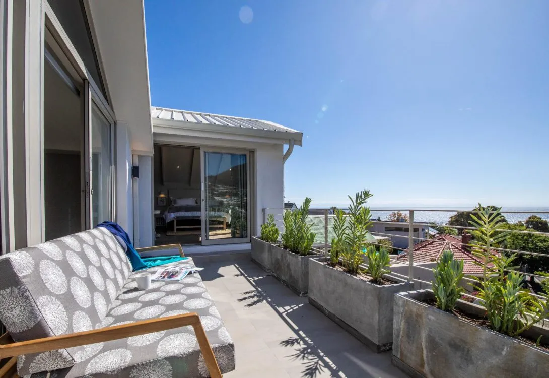 The-Shed-Camps-Bay-Rental-28-1090×750