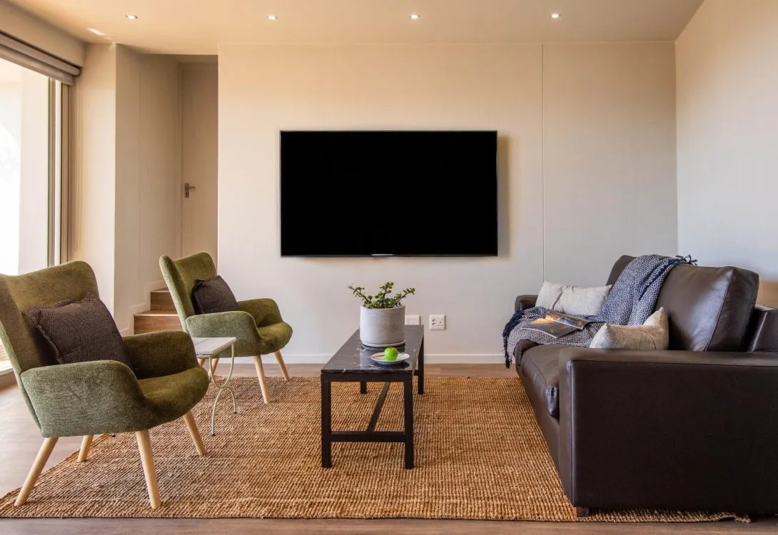 The-Shed-Camps-Bay-Rental-30-1090×750