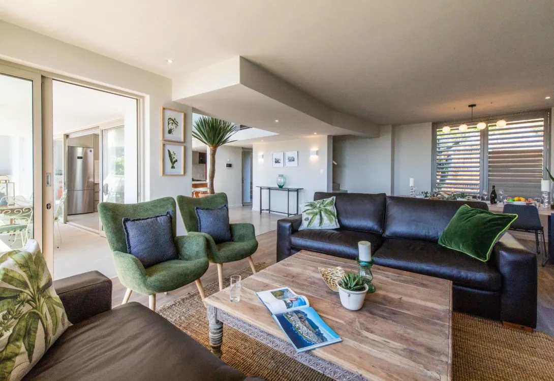 The-Shed-Camps-Bay-Rental-37-1090×750